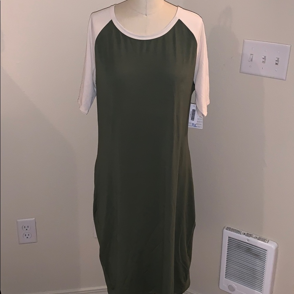 Lularoe Julia - Fitted dress